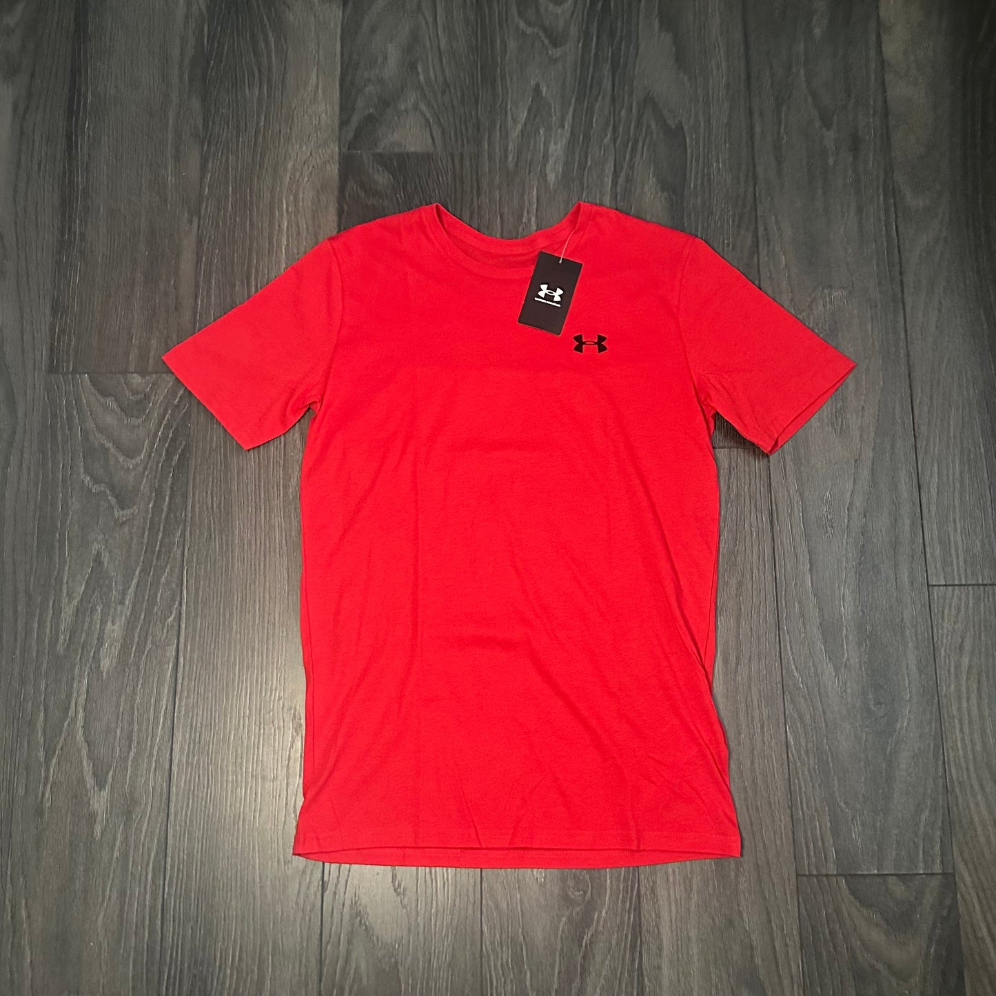 UNDER ARMOUR - RED